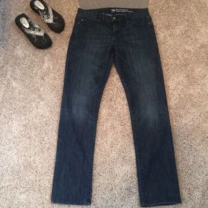 Gap Real Strait Fit size 6 x 28L 💗 so flattering!